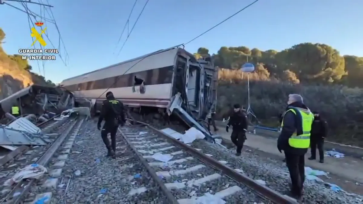 Incidente mortale sulla linea AV spagnola: la tragedia di Adamuz e le crepe di un sistema che corre troppo veloce