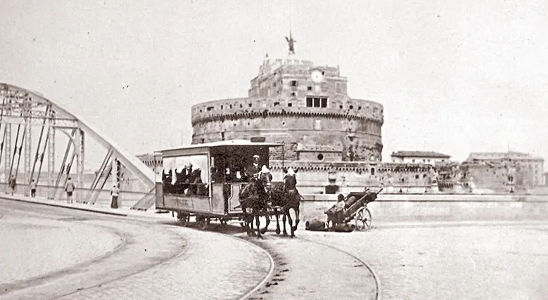 Roma in movimento: una storia di rotaie, uomini e memoria