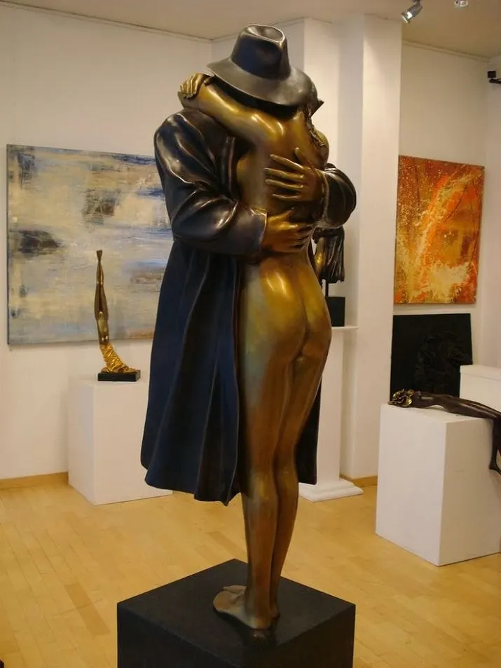 Elogio dell’abbraccitudine