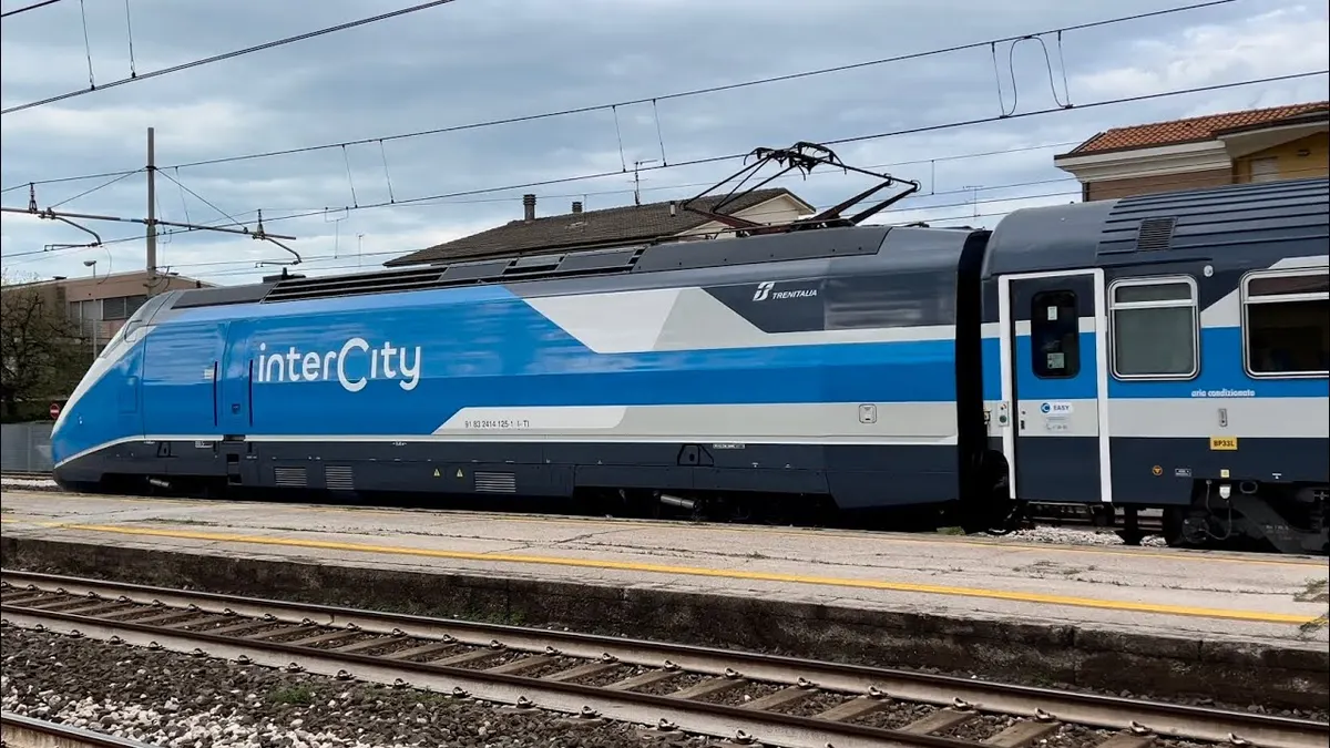 Intercity, concorrenza e lavoro: la linea che non va superata