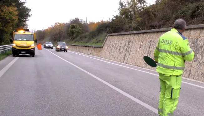 La strada del trasporto pubblico